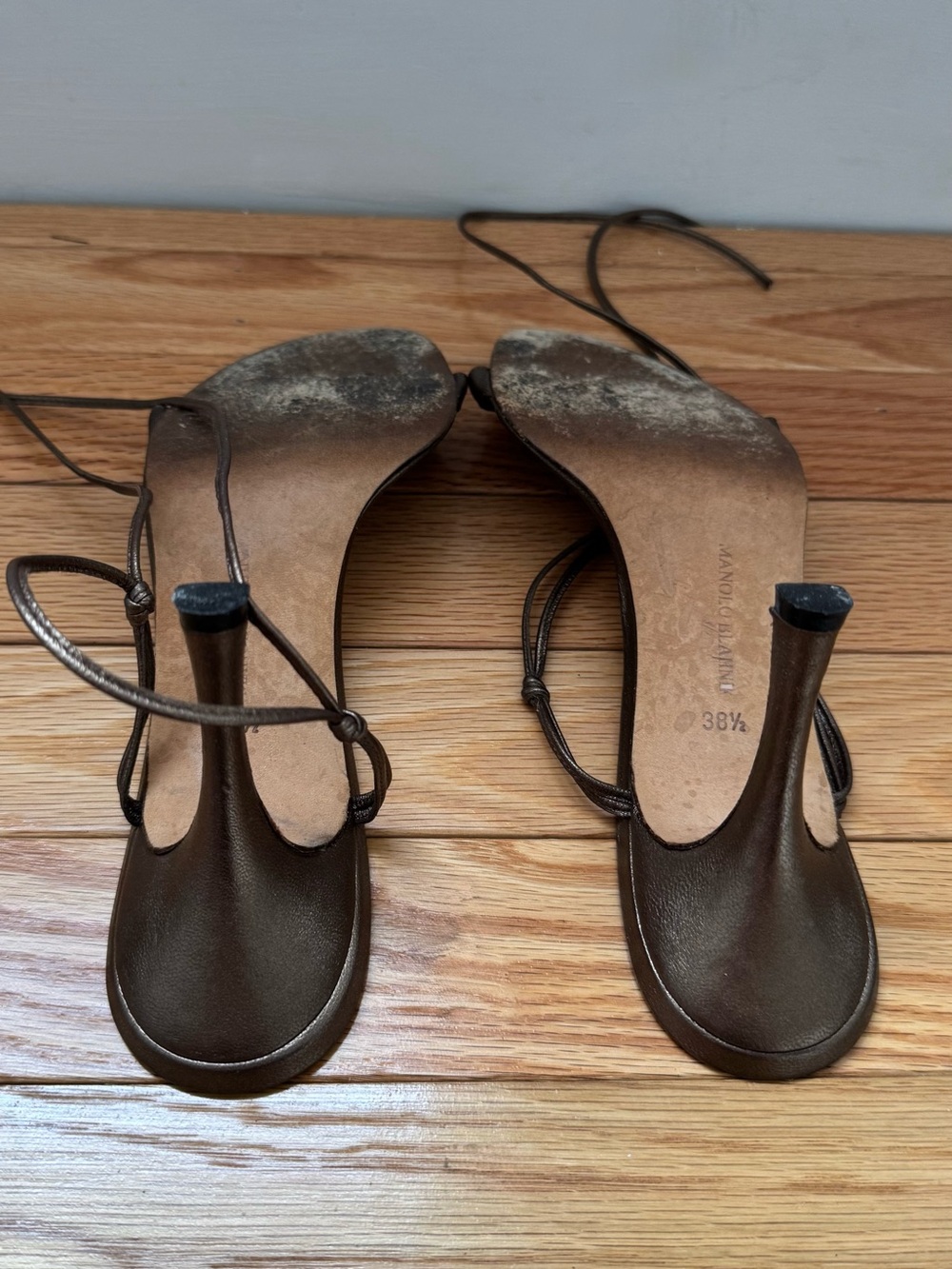 Manolo Blahnik Prisca Nappa caffe bronze sandals Size 8.5 - Picture 7 of 8